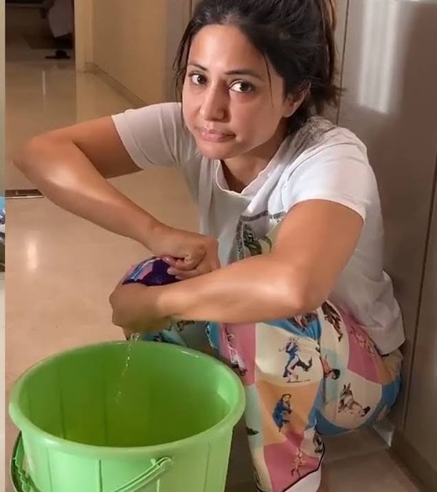 Hina Khan, Bollywood lockdown, hina khan updates, hina khan pics, hina khan photos, bollywood, coronavirus, hina khan, home quarantine, Instagram, Instagram Story, TikTok, Coronavirus in India, हिना खान, हिना खान शो, हिना खान सीरियल, Nizamuddin markaz, Maulana Saad, Maulana Saad kept saying to people don't stop going to mosques, india tv journalist rajat sharma, coronavirus, coronavirus latest news, coronavirus latest news in india in hindi, coronavirus news in hindi, coronavirus news, coronavirus india, coronavirus india news, coronavirus india news, Delhi Nizamuddin Markaz, Tabligh e Jamaat Markaz, Tablighi Jamaat Nizamuddin Markaz, Nizamuddin Markaz, Tableegi Jamaat, Tablighi Jamaat Markaz