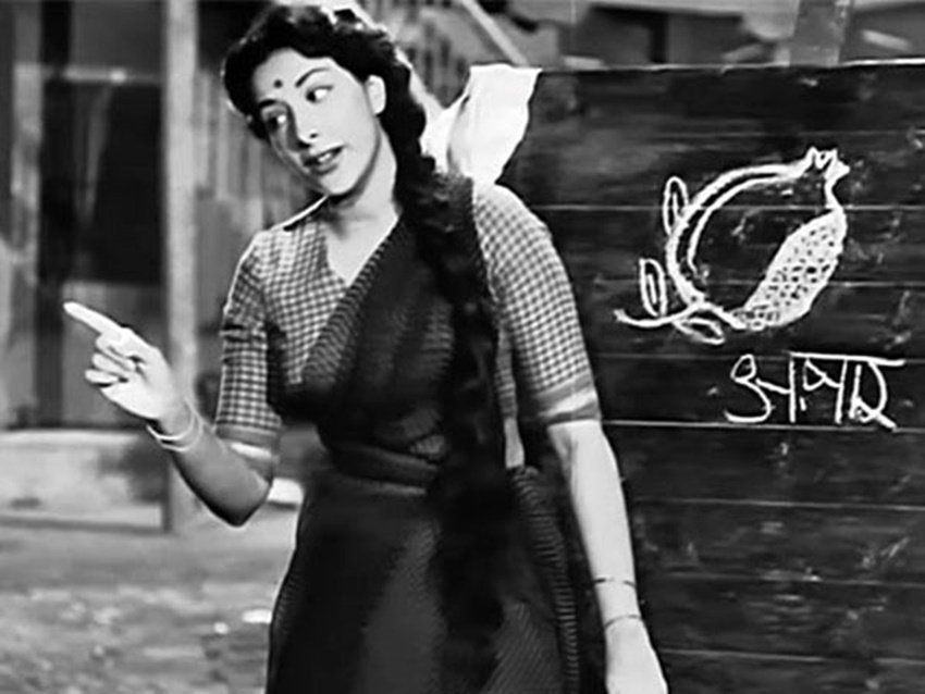 ऋषि कपूर ने बताया था कि किस तरह से फिल्म की अभिनेत्री नर्गिस ने उन्हें चॉकलेट का लालच देकर एक्टिंग करवाई थी।