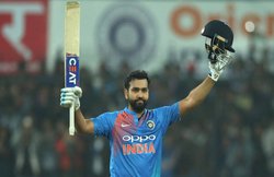 Happy Birthday Rohit Sharma: दोस्तों ने चंदा कर क्रिकेट एकेडमी में कराया था एडमिशन, हिटमैन के नाम है टी20 में सबसे तेज शतक का रिकॉर्ड