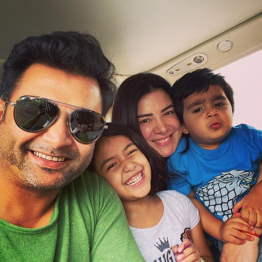 अपने होटल को क्वैरन्टाइन सेंटर में तब्दील करने के फैसले पर सचिन का कहना है कि, 'मुंबई काफी भीड़-भाड़ वाला शहर है। यहां पर्याप्त अस्पताल और बेड्स नहीं है। हमने बीएमसी की मदद से अपने होटल को क्वारनटीन सुविधा देने के लिए दिया है। पूरी बिल्डिंग और कमरों को लगातार सैनीटाइज किया जा रहा है और स्टाफ भी जरूरी सामानों से पूरी तरह लैस है।' <a href="https://www.jansatta.com/photos/news-gallery/corona-virus-covid-19-india-lockdown-bjp-mp-and-actor-ravi-kishan-offers-to-donate-his-5-year-salary-to-pm-relief-fund-to-fight-against-coronavirus/1371063/  “>‘पीएम मोदी चाहें तो ले लें पूरे 5 साल का वेतन’, कोरोना से जंग में रवि किशन की पेशकश