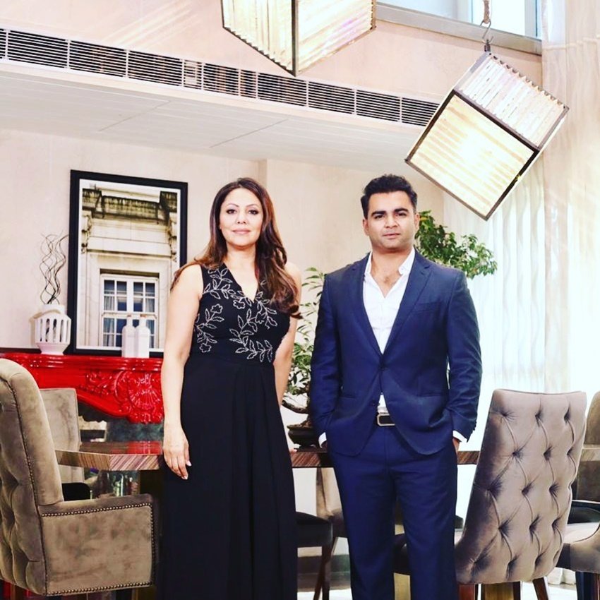 गोवा के कंडोलिम बीच पर स्थित किंगफिशर विला 12,350 वर्गफुट में फैला है। सचिन ने इसे खरीदने के बाद इंटीरियर डिजायनिंग का काम शाहरुख खान की पत्नी गौरी से करवाया था।