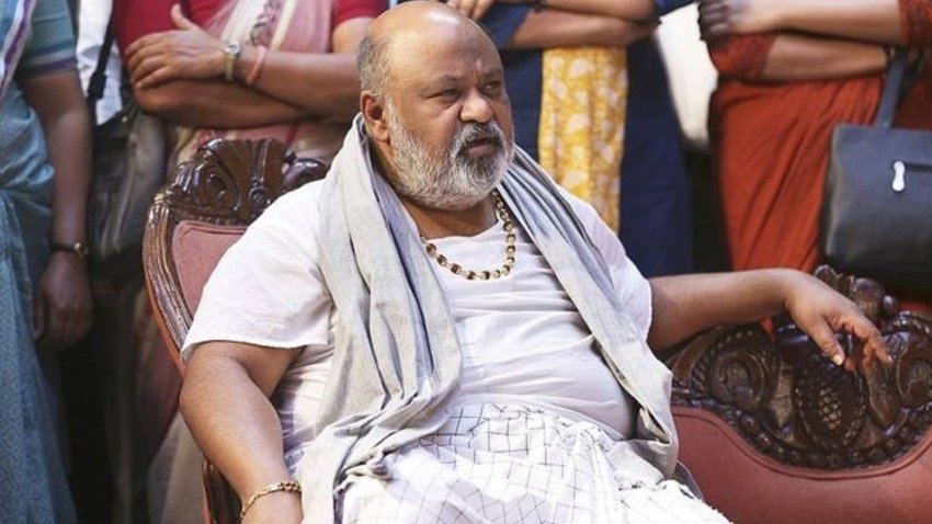 अपनी फर्जी तस्वीर वायरल होते देख सौरभ शुक्ला ने मुंबई पुलिस से इसकी शिकायत की।