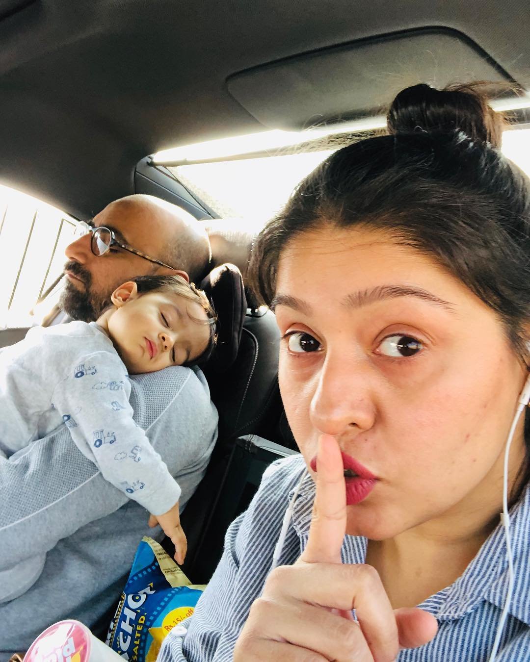 Sunidhi Chauhan, Hitesh sonik, sunidhi chauhan family, unidhi chauhan, sunidhi chauhan marriage, sunidhi chauhan divorce, sunidhi chauhan husband, hitesh sonik, sunidhi chauhan singer, sunidhi chauhan split with husband, sunidhi chauhan 8 years of marriage, sunidhi chauhan separation, jansatta photos, Jansatta ENT, jansatta Entertainment news