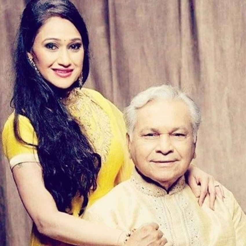 शो में दिशा वकानी के पिता भी स्पेशल अपीयरेंस दे चुके हैं।