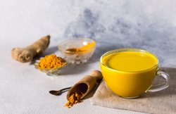 Coronavirus: इम्यूनिटी करनी है मजबूत तो पीएं गर्म पानी, खाने में शामिल करें ये मसाले, जानिए- आयुष मंत्रालय ने और क्या बताया