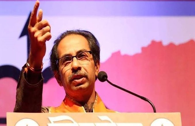 प्रवासी मजदूरों को घर भेजने के लिए विशेष ट्रेन चलाए केंद्र सरकार, सीएम उद्धव ठाकरे की मांग- अप्रैल के अंत में जारी हो गाइडलाइन