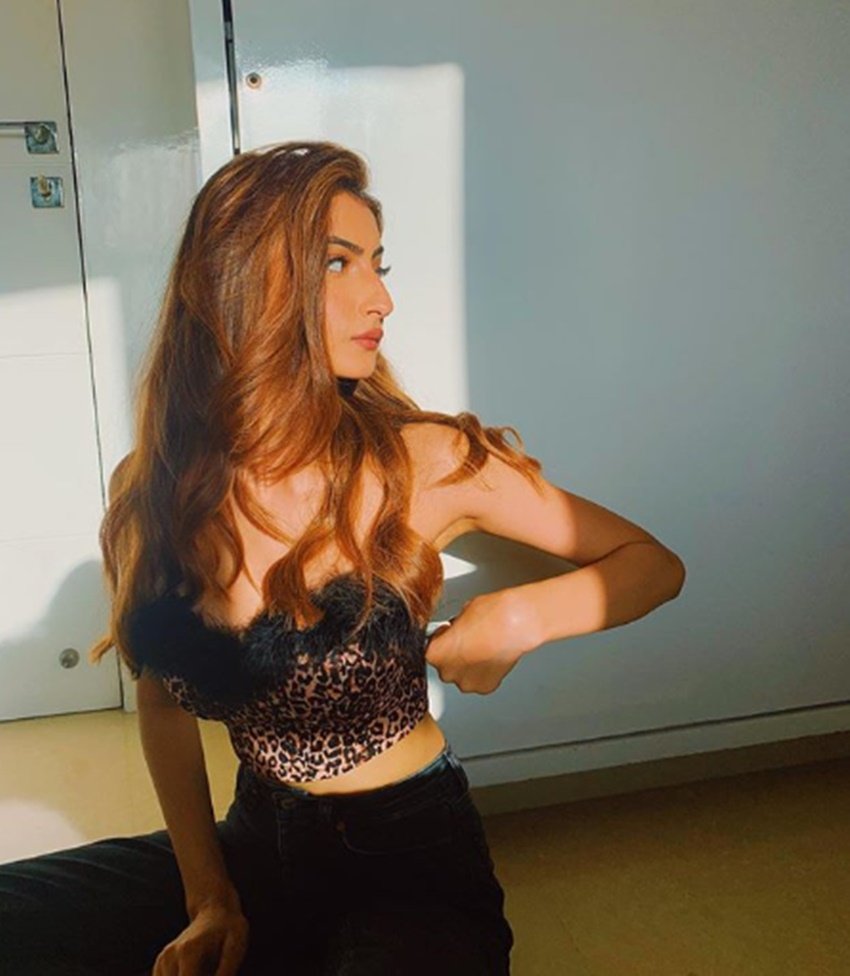 Shweta Tiwari, Palak Tiwari, Shweta Tiwari Daughter, Bollywood Diva, Tara Sutaria, Alia Bhatt, Janhvi Kapoor , Palak Tiwari Attractive HD Pictures, Palak Tiwari Photoshoot, entertainment news, bollywood news, television news