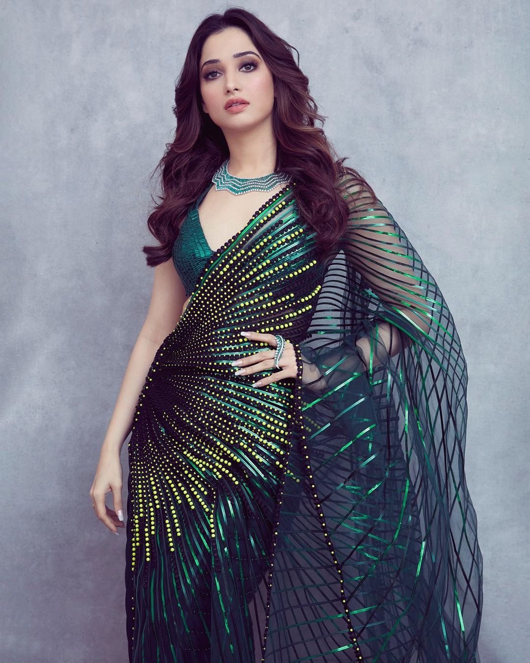 tamanna bhatia, tamanna bhatia wedding, tamanna bhatia boyfriend, tamanna bhatia in lockdown, tamanna bhatia age, bahubali actress, bahubali movie, bahubali, tamanna bhatia- abdul razzaq, Abdul Razzaq, Tamannaah Bhatia, Tamannaah Bhatia boyfriend, Tamannaah Bhatia marriage, Tamannaah Bhatia pics, Tamannaah Bhatia wedding, viral photo, bollywood, south indian movie, tamanna bhatia video, tamanna bhatia ticktok