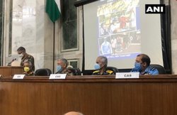 कोरोना योद्धाओं के सम्मान में आसमान से पुष्प-वर्षा करेगी सेना, CDS जनरल बिपिन रावत ने बताया मेगा प्लान