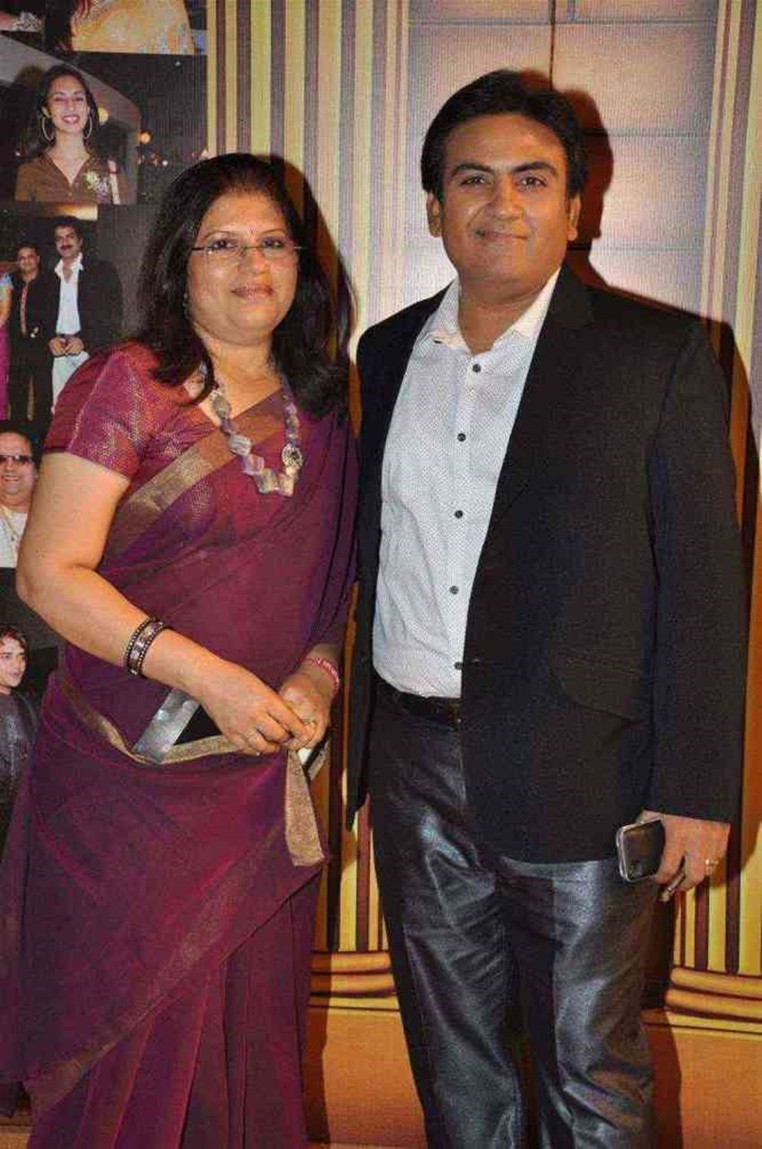 तारक मेहता का उल्टा चश्मा में जेठालाल का किरदार निभाने वाले दिलीप जोशी ने सलमान खान के साथ मैंने प्यार किया और हम आपके हैं कौन जैसी फिल्मों में काम किया है। हालांकि उन्हें वहां से कुछ खास पहचान नहीं मिली।