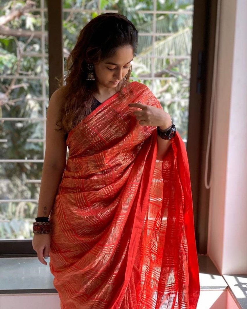 ईरा खान ने जैन मैरी के सवाल के जवाब में लिखा कि हां ये वही साड़ी है।