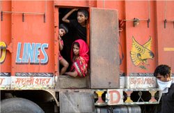 Lockdown 4.0 Update: 31 मई तक बढ़ा देश में लॉकडाउन, अब 3 के बजाय 5 होंगे जोन्स; प्लेन-ट्रेन व मेट्रो रहेगी बंद