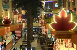 Lockdown 5.0 Guidelines: 30 जून तक कंटेनमेंट जोन्स ‘लॉक’, पर बाहर 8 जून के बाद खुलेंगे रेस्त्रां-होटल और मॉल