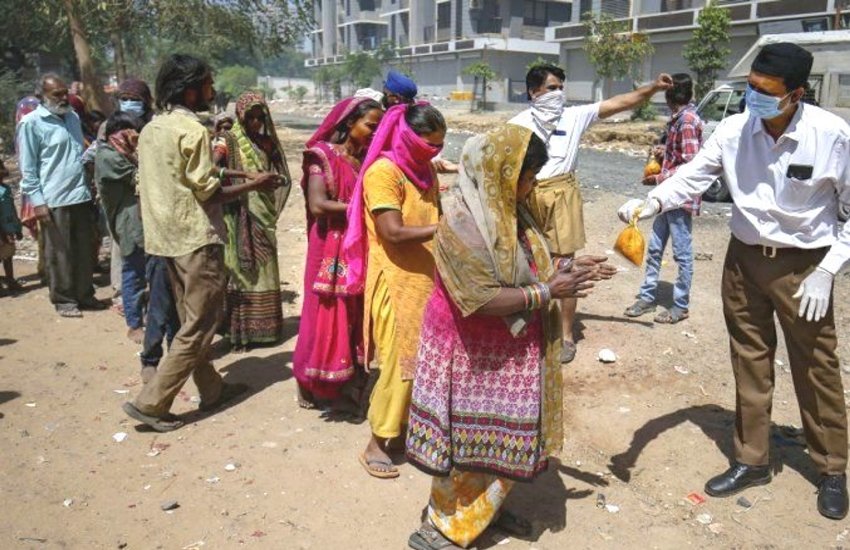 होसबोले ने कहा है कि लॉकडाउन के समय आरएसएस के राहत कार्यों की मुस्लिम नेताओं ने तारीफ की है।