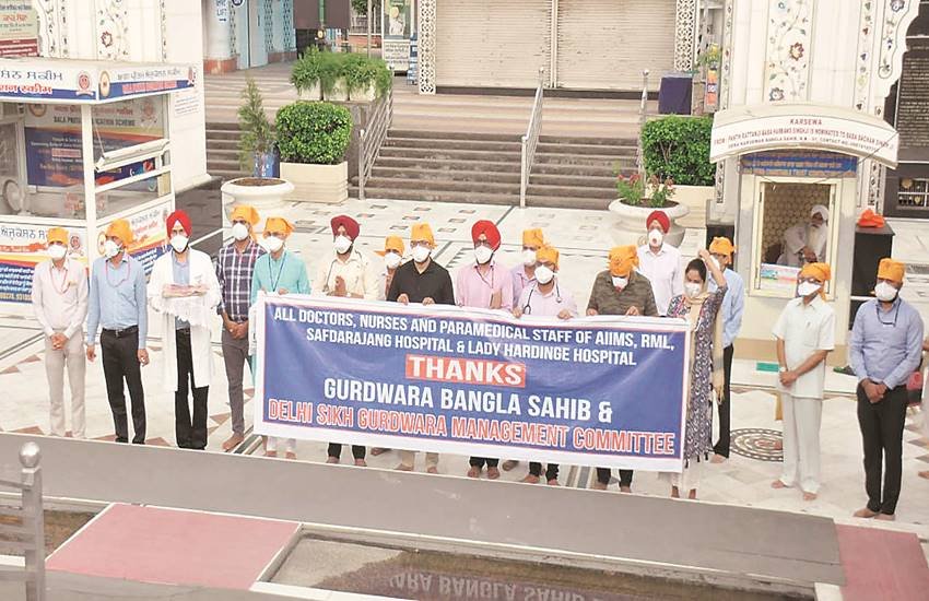 बंगला साहिब, गुरुद्वारा रकाबगंज साहिब व गुरुद्वारा मोती बाग साहिब में अलग-अलग सराय में डॉक्टरों व मैडिकल स्टॉफ को ठहरने के लिए जगह देने पर सिख समाज का धन्यवाद किया। 