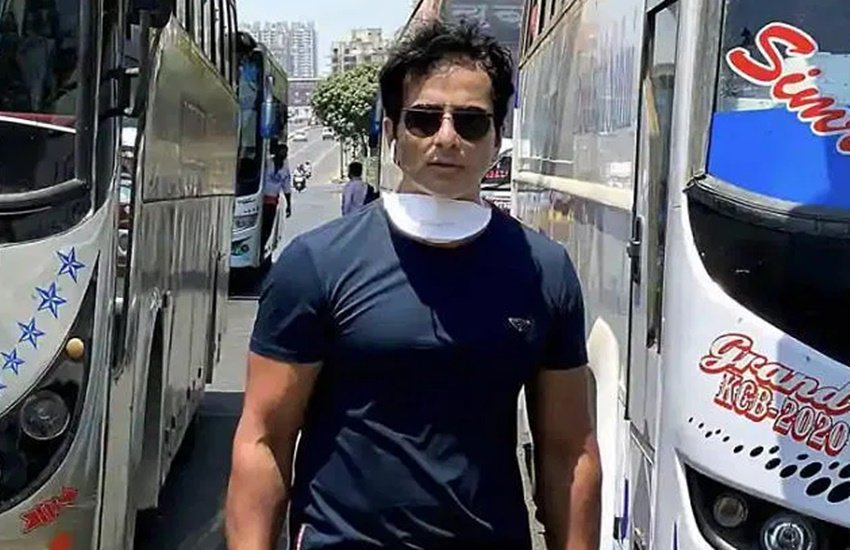 सोनू सूद ने लॉकडाउन में की 100 प्रवासियों की मदद सोनू सूद ने लॉकडाउन में की 100 प्रवासियों की मदद