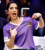 The Kapil Sharma Show, Sunny Leone, Kapil Shrma, Comedian Kapil Sharma, Sunny Leone in The Kapil Sharma Show, Sunny Leone Reach To The Kapil Sharma Show, Sunny Leone Reveals Whom She Search in Google, World Search Sunny Leone On internet, Sunny Leone Google Search Engine, entertainment news, bollywood news, telvision news