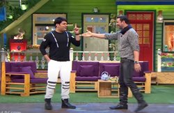 The Kapil Sharma Show: जब कपिल के सवालों से परेशान हुए अक्षय कुमार, कहा- ‘बहुत हुआ अब यहां पर…’
