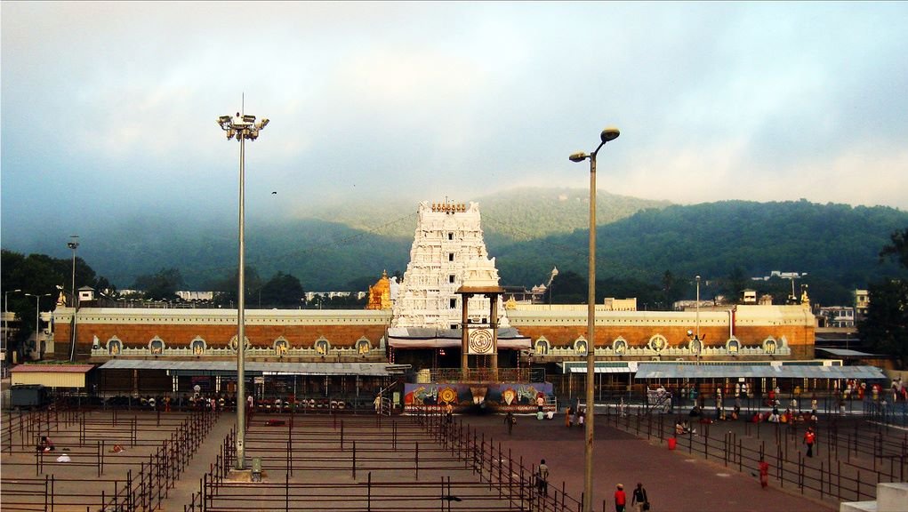 Coronavirus Outbreak, COVID-19 Crisis, Lockdown, Coronavirus, COVID-19, Tirupati Balaji Temple, India’s Richest Shrine, Jobs, 1300 Staff, National News