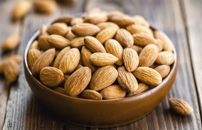 Almonds, Almond Benefits, Almond Health Benefits, Almond Benefits in Hindi, Vitamin D, Vitamin D for body, Vitamin D and Almonds, Vitamin D foods, Vitamin D Source, Almond Benefits for Diabetes, Almond Benefits for Heart, Almond for Weight Loss, Almond for Memory, Health Benefits of Almond, Almond Benefits for Skin and Hair, Almonds in summer, Advantages of Almonds, Almond Benefits for Weight Loss, Weight Loss Tips, Weight Loss Tips in Hindi, Health Tips
