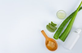 Hair Fall, Hair Fall Problem, Hair Fall Cause, Hair Fall Treatment, Aloe Vera for Hair Fall, Hair Fall Home Remedies, hair fall remedies, hair fall remedies at home, hair fall remedies in hindi, hair fall remedies with onion