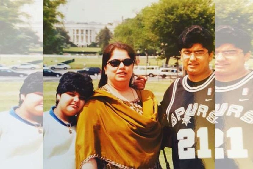 अर्जुन ने 2012 में अपने डेब्यू फिल्म इशकजादे की रिलीज से एक महीने पहले ही अपनी मां को खो दिया था।