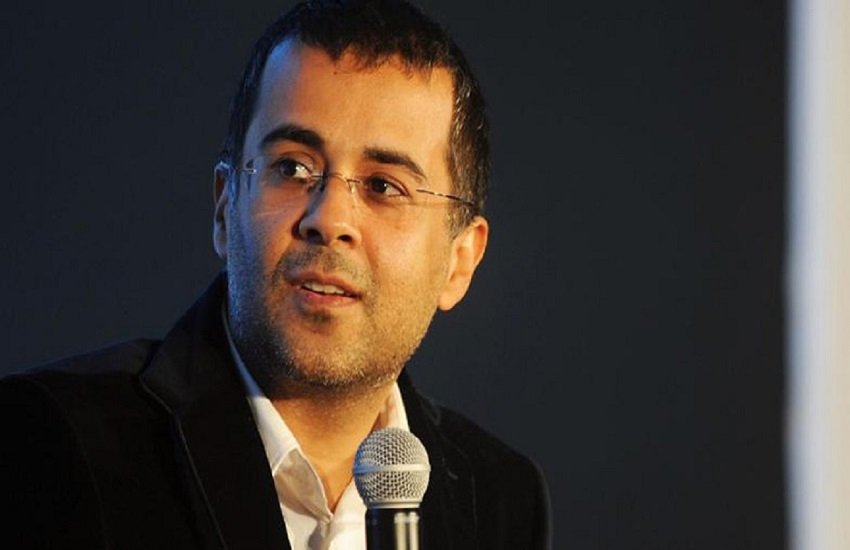Chetan Bhagat, Chetan Bhagat tweet, pm narendra modi, Chetan Bhagat tweet on pm narendra modi, Chetan Bhagat slams pm modi, covid package, 20 lakh crore covid package, Chetan Bhagat tweet, Chetan Bhagat 20 lakh crore covid package, bollywood news, entertainment, चेतन भगत , पीएम मोदी, कोरोनावायरस