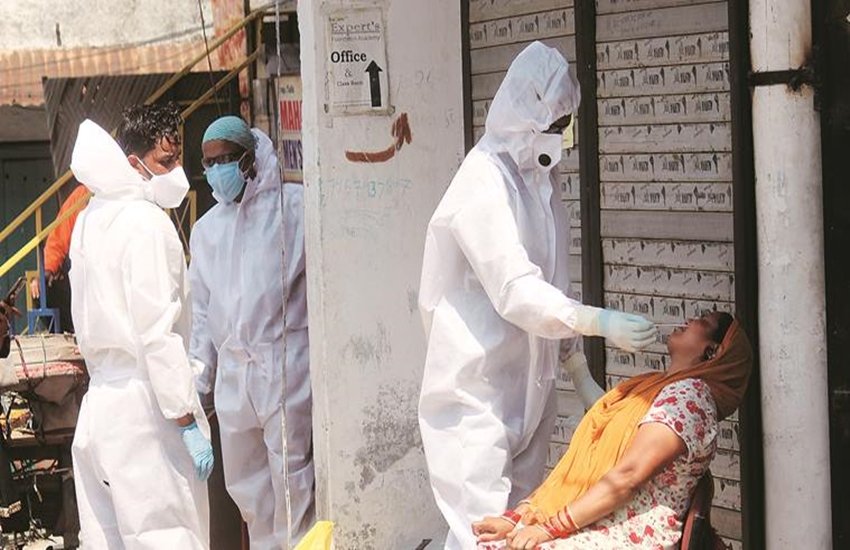 प्रवासी मजदूरों के वापस लौटने के बाद से ओडिशा में कोरोना के केस तेजी से बढ़े हैं। (फोटो- एक्सप्रेस)