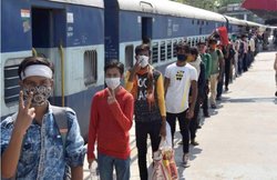 IRCTC, Indian Railway: रेलवे ला रहा COVID-19 सर्विलांस कैमरा, कोरोना के मरीजों का झटपट लगेगा पता!