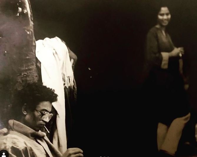 Irrfan Khan, Irrfan Khan photo viral, Irrfan Khan dies, Irrfan Khan son babil khan, babil khan instagram, इरफान खान, इरफान खान की हुई मौत, बाबिल खान