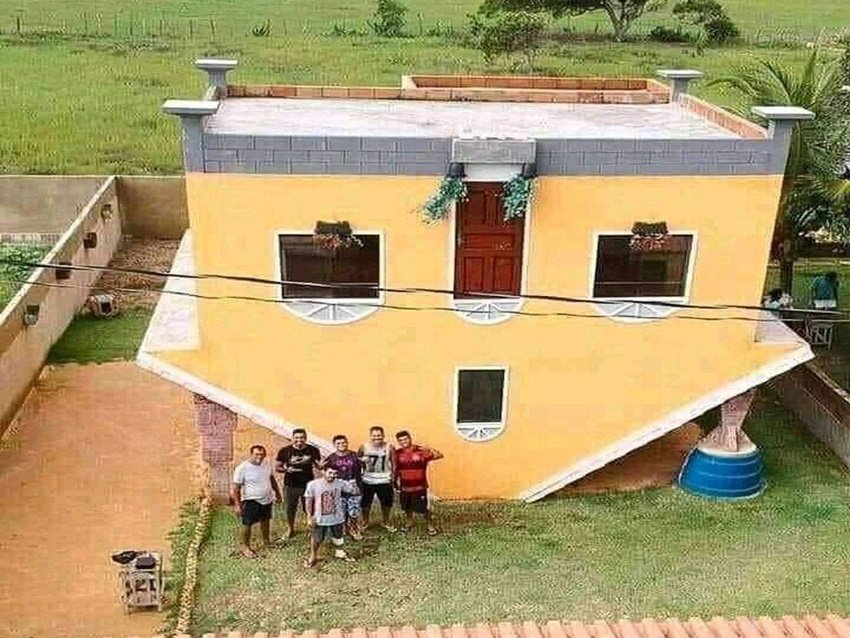 घर बनाने वाले को 21 तोपों की सलामी देनी चाहिए।