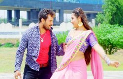 रिलीज होते ही यूट्यूब पर छाया खेसारी लाल का नया भोजपुरी सॉन्ग ‘कसाईल बा कमरिया सड़िया से’, 12 लाख हुआ व्यूज