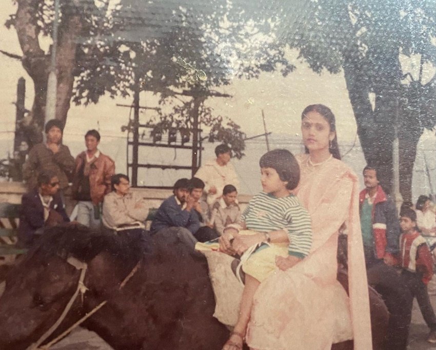 बता दें कि नुसरत जहां राजनीति के साथ ही फिल्मों में भी काम करती हैं। बांग्ला फिल्म इंडस्ट्री में उनकी गिनती सुपरहिट अभिनेत्रियों में होती है।