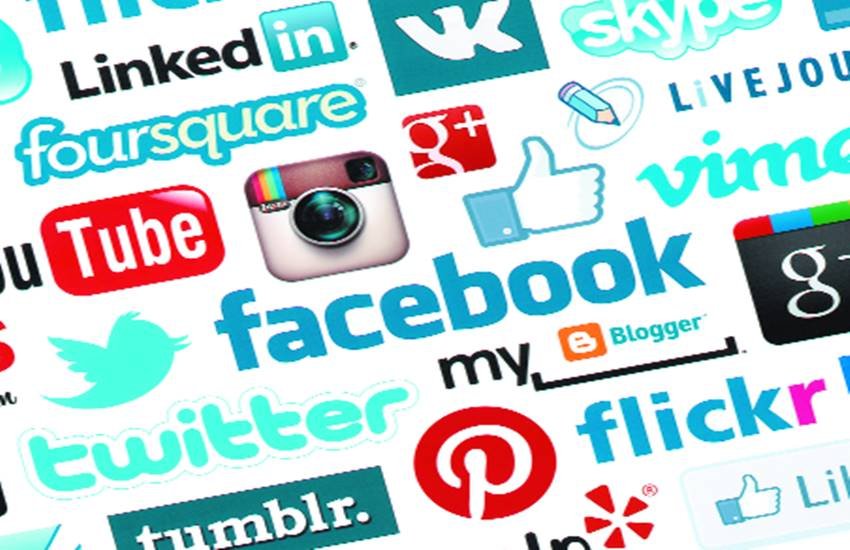 नए दौर में सोशल मीडिया जॉब के लिए एक बड़ा अवसर वाला सेक्टर है।