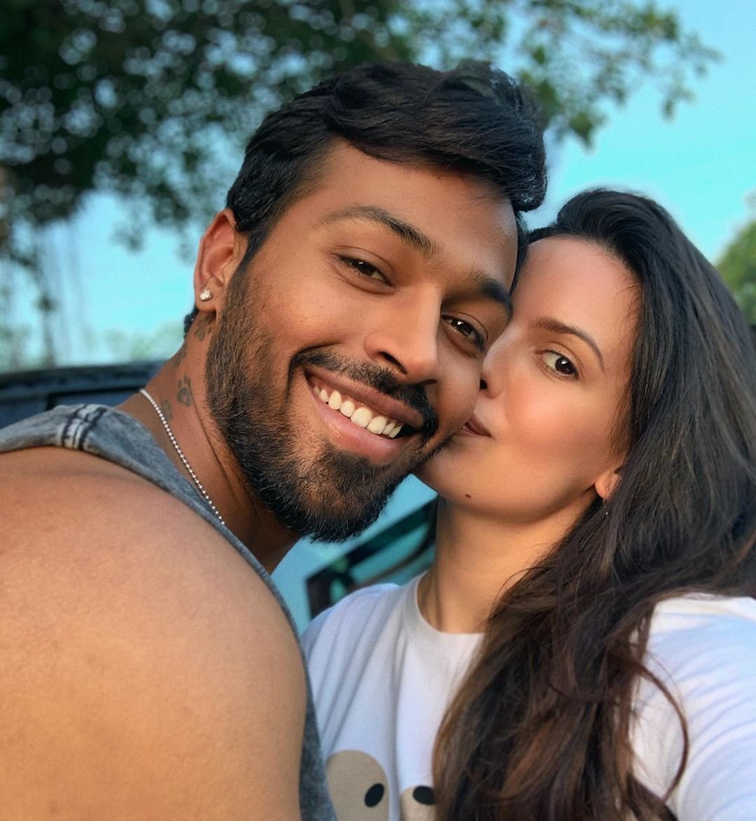 Lockdown, cricket, hardik pandya, hardik pandya age, hardik pandya girlfriend, hardik pandya match, hardik pandya wedding, Natasha Stankovic, Hardik Pandya, natasha hardik romantic photo, natasha hardik kiss photo,नताशा स्टेनकोविक, हार्दिक पांड्या, नताशा हार्दिक रोमांटिक फोटो, नताशा हार्दिक लॉकडाउन रोमांटिक फोटो