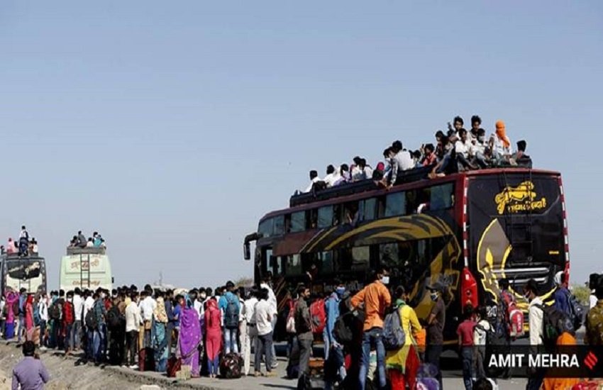 बसों को लेकर उत्तर प्रदेश सरकार और कांग्रेस में गतिरोध जारी है।(indian express photo)
