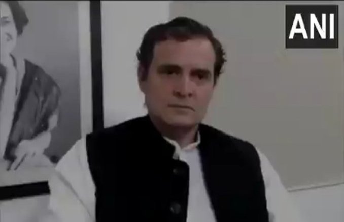 ”ये बताइए भैया कि वैक्सीन कब आएगी?” हेल्थ एक्सपर्ट से राहुल गांधी ने पूछा, तो लोग करने लगे ट्रोल