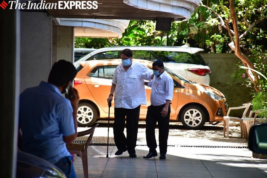 ऋषि कपूर के बड़े भाई रणधीर भी इस मोके पर मौजूद रहे।