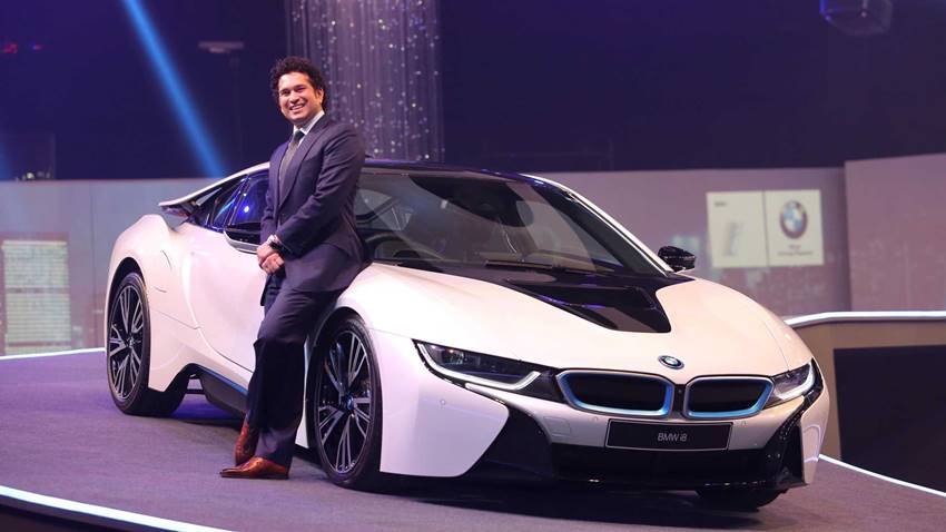 sachin tendulkar car collection, sachin tendulkar, car, love, Tendulkar, first car, maruti 800, bmw, fiat, Nissan, सचिन तेंदुलकर, कार, प्यार, तेंदुलकर, पहली कार, मारुति 800, फिएट, बीएमडबल्यू, निसान, hotstar, hotspot, lovestory, picture, instagram, twitter, pool, room, vivo, jiotv, jio plan, sports news, jansatta news, facebook, watch, youtube, social media, video viral, viral video, post, सचिन तेंदुलकर, सचिन तेंदुलकर का कार कलेक्शन, vivo, hot star, cricket