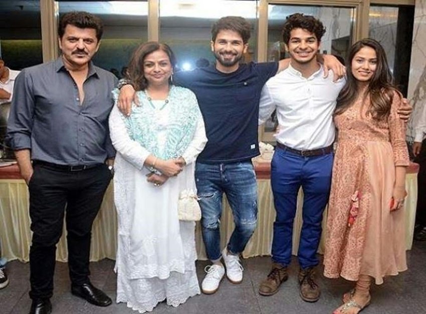 शाहित कपूर नीलिमा अजीम और पंकज कपूर के बेटे हैं। नीलिमा ने शादी के कुछ सालों बाद पंकज कपूर को तलाक दे एक्टर राजेश खट्टर से शादी कर ली। राजेश औऱ नीलिमा के बेटे हैं एक्टर ईशान खट्टर। ये बात किसी से छिपी नहीं है कि शाहिद कपूर राजेश खट्टर और ईशान के साथ कितनी कमाल की बॉन्डिंग शेयर करते हैं।