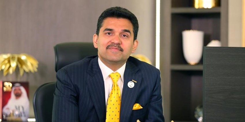 शमशीर वयलील VPS Health Group के फाउंडर, चेयरमैन और एमडी हैं। 43 वर्षीय शमशीर की कुल संपत्ति Rs 9,982 crores ($1.4 billion) के करीब है।