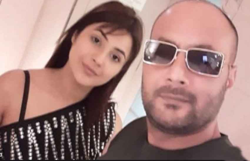 shehnaaz gill, shehnaaz gill father, shehnaaz gill father rape case, santokh singhh sukh, bigg boss 13, bigg boss fame shehnaaz gill, santokh singh clarification on rape case, santokh singh photo, shehnaaz gill father photo, शहनाज गिल, संतोख सिंह