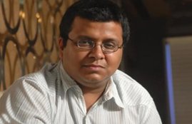 Pakistan, Pakistan Plane Crash, PIA Plane Crash in Karachi, tanujj garg, bollywood reacts on PIA Plane Crash, Karachi, Tanujj Garg, Tanujj Garg Tweet, Pakistan international airlines, Plane Crashed, Video, Plane Crash