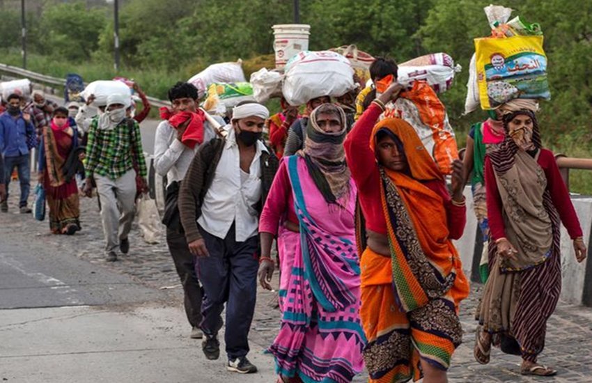 देश में बेरोजगारी की दर 23.5 फीसदी हुई, कई राज्यों में 50 पर्सेंट बेरोजगार है।