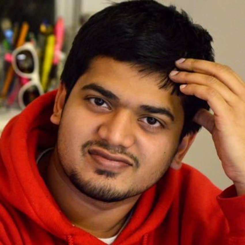 पेलू रिक्शेवाला का किरदार बिना कोई डायलॉग बोले ही लोगों को हंसा जाता है। इस किरदार ने अक्षय पाटिल को काफी शोहरत दिला दी है।