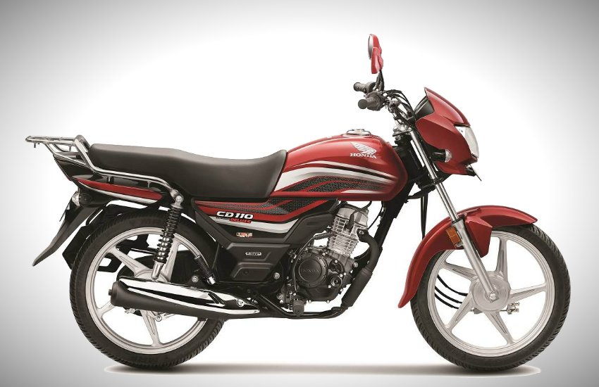 Honda CD 110 में कंपनी ने अपडेटेड इंजन के साथ ही कॉस्मेटिक बदलाव किए हैं। 