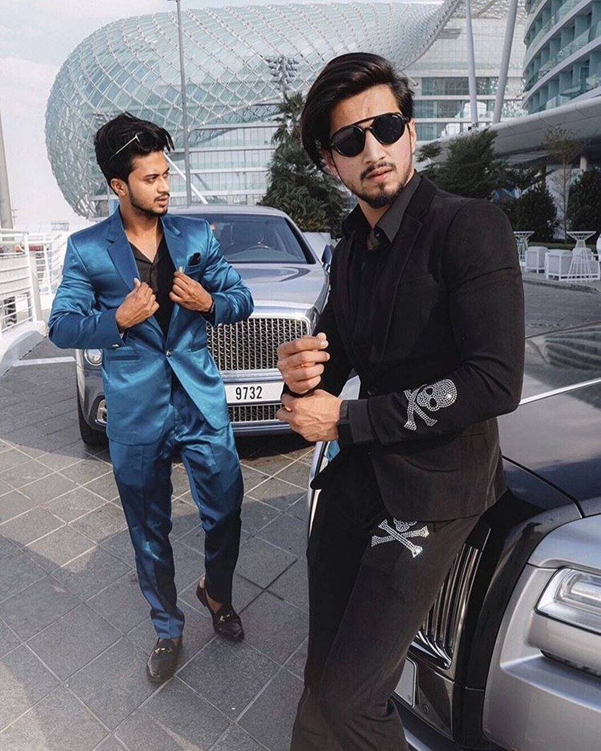 मिस्टर फैसू को टिकटॉक पर करीब 23 मिलियन लोग फॉलो करने लगे। पिछले साल एक विवाद में नाम आने के बाद फैसल शेख का टिकटॉक अकाउंट बंद कर दिय़ा गया।