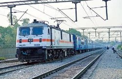 Indian Railways पर भी कोरोना और लॉकडाउन की मार, रेलवे को 17000 करोड़ से भी ज्‍यादा की चपत