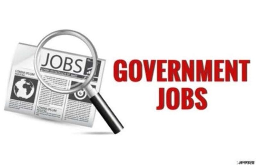 Sarkari Naukri-Exam Result 2020: यहां हम सरकारी नौकरियों की ताजा जानकारी बता रहे हैं जिसमें विभाग, खाली पद और संख्या, आवेदन की अंतिम तिथि आदि डिटेल्स मिल जाएगी।