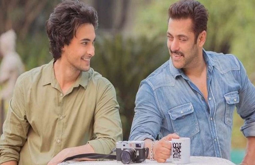 सलमान खान के जीजा आयुष शर्मा ने छोड़ा ट्विटर